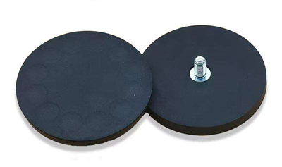 Imant de pot recobert de goma resistent per assegurar llums i càmeres als vehicles